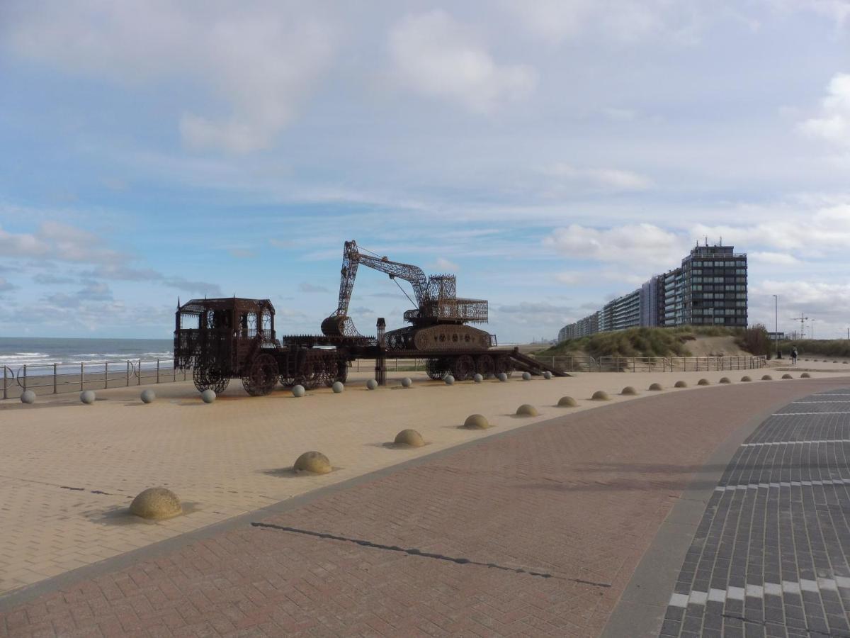 Appartement On The With Sea View Middelkerke
