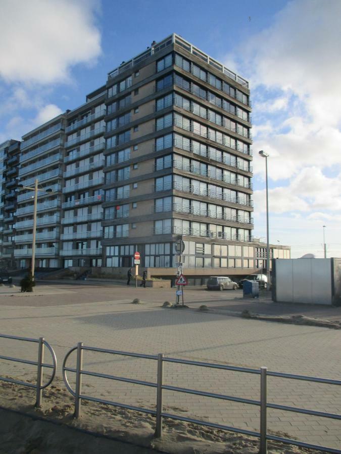Appartement On The With Sea View Middelkerke