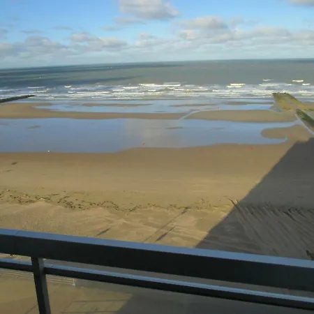 Studio On The Beach With Sea View Middelkerke Exterior foto